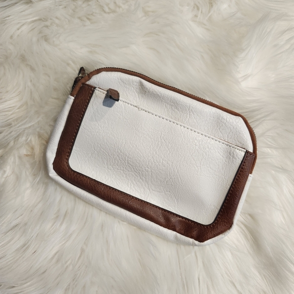 FAUX Leather Sling Bag✨️ - Picture 3 of 7